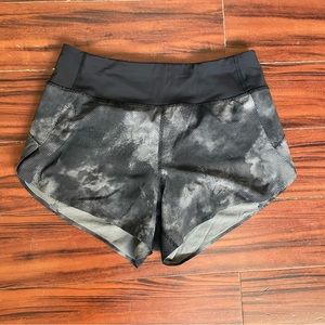 Athleta Run With It Shorts - Nebula Black - XS